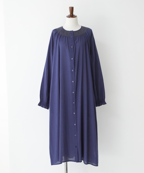 n'OrLABEL(ノアールレーベル)の「『スモッキング刺繍ストライプワンピース』(ワンピース・レディース・オフホワイト/ネイビー/オレンジ・2/1)」の16枚目の写真