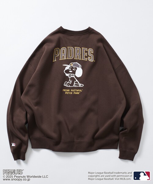 FREAK'S STORE(フリークスストア)の「限定展開 MLB×PEANUTS 別注 ビッグシルエット バックプリント クルーネックスウェット/PADRES(スウェット・メンズ・スミクロ/ブラウン/アッシュグレー・SMALL/MEDIUM/LARGE)」の18枚目の写真