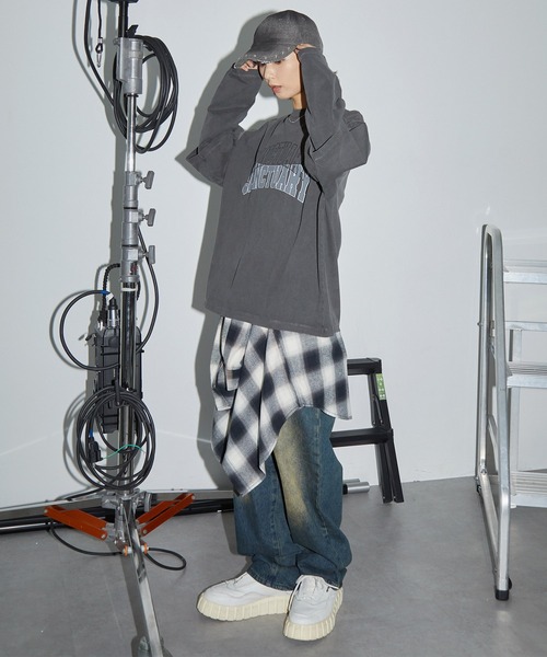 Anchor Smith(アンカー スミス)の「ヴィンテージ加工ピグメント レイヤード風アーチロゴカレッジプリントロンT(Tシャツ/カットソー・レディース・ブラック系1/ネイビー/ブラック系2/レッド・L/M)」の11枚目の写真