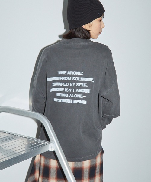 Anchor Smith(アンカー スミス)の「ヴィンテージ加工ピグメント レイヤード風アーチロゴカレッジプリントロンT(Tシャツ/カットソー・レディース・ブラック系1/ネイビー/ブラック系2/レッド・L/M)」の18枚目の写真