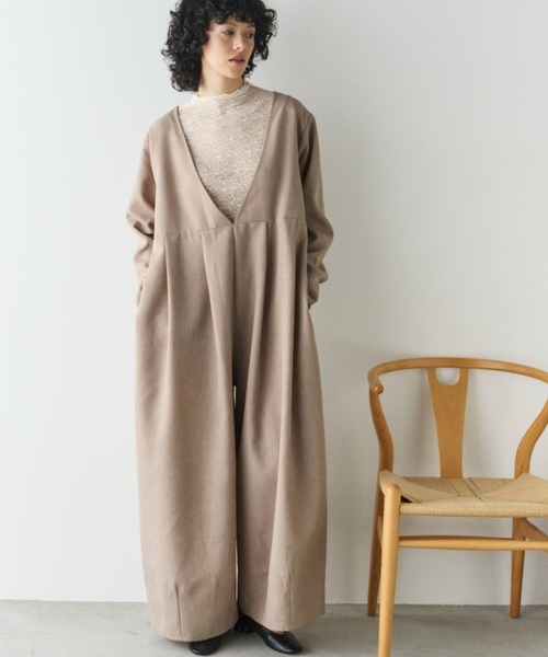 Libra Cue(リブラ キュー)の「ロングスリーブ2wayオールインワン(サロペット/オーバーオール・レディース・ブラック/ベージュ・1/2)」の2枚目の写真