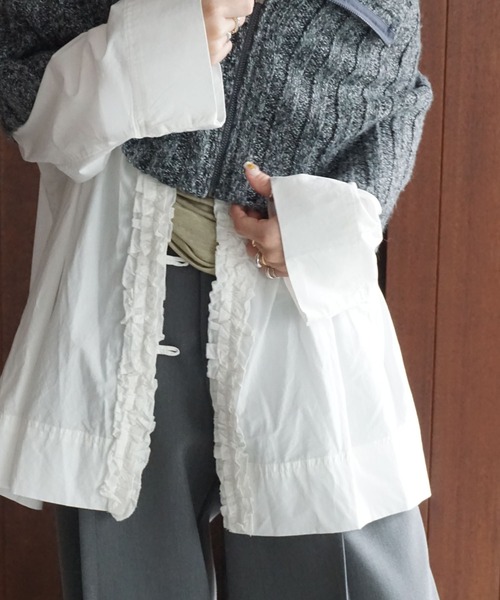 chuclla（チュクラ）の「フリルネック リラックスブラウス chw25a061（シャツ/ブラウス・レディース・スモーキーグリーン系/ホワイト・FREE）」の18枚目の写真