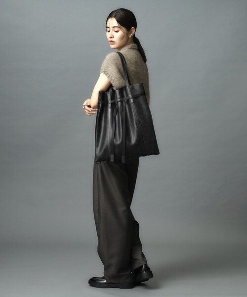 HIROKO HAYASHI（ヒロコハヤシ）の「PANIER（パニエ）トートバッグM（トートバッグ・レディース・ブラック/オフホワイト/ベージュ系4・00）」の15枚目の写真