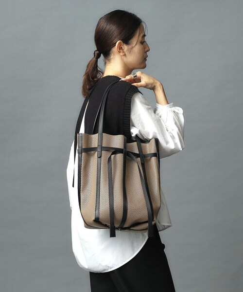 HIROKO HAYASHI（ヒロコハヤシ）の「PANIER（パニエ）トートバッグM（トートバッグ・レディース・ブラック/オフホワイト/ベージュ系4・00）」の9枚目の写真