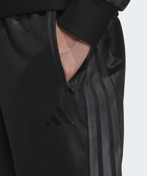 adidas（アディダス）の「Stadium Gold レギュラーフィット フルレングス オープンヘム トラックパンツ / アディダス adidas（スウェットパンツ・メンズ・ブラック×ブラック/ブラック×ゴールド/ホワイト・3XL/XX-LARGE/LARGE/MEDIUM/SMALL/X-LARGE/X-SMALL）」の9枚目の写真