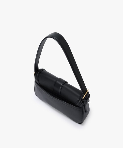 agnes b.（アニエスベー）の「レザー ミディアム ショルダーバッグ"Ingrid" ZAS04-01（ショルダーバッグ・レディース・ブラック・FREE）」の8枚目の写真