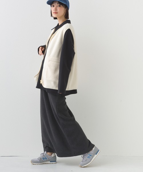 OMNES（オムネス）の「ボア深Vネックジップアップベスト（ベスト・レディース・オフホワイト/ブラック・FREE）」の11枚目の写真