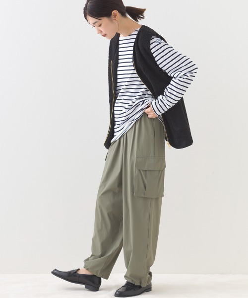 OMNES（オムネス）の「ボア深Vネックジップアップベスト（ベスト・レディース・オフホワイト/ブラック・FREE）」の20枚目の写真