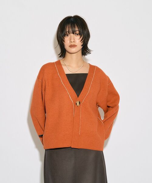 YECCA VECCA(イェッカヴェッカ)の「【archive】リバーシブルカーディガン(カーディガン/ボレロ・レディース・ベージュ/ネイビー/ブラウン・FREE)」の4枚目の写真