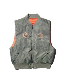 THRIFTY LOOK（スリフティールック）の「THRIFTY LOOK スリフティルック / EMBROIDERY MA-1 VEST（ダウンベスト）」