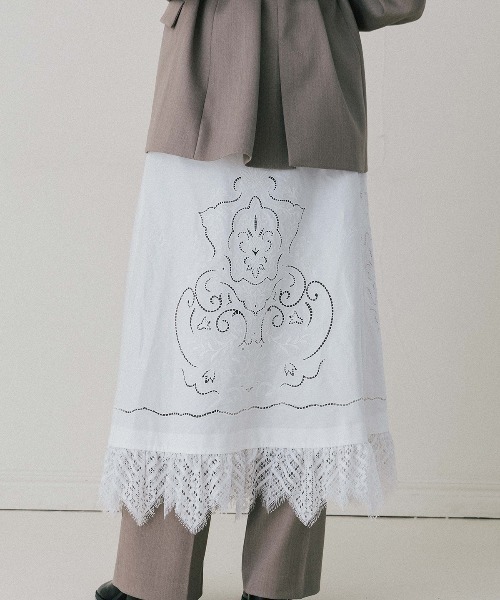 CREDONA（クレドナ）の「VENEZIA LACE SKIRT/ヴェネツィアレーススカート（スカート・レディース・ネイビー/ホワイト・FREE）」の9枚目の写真