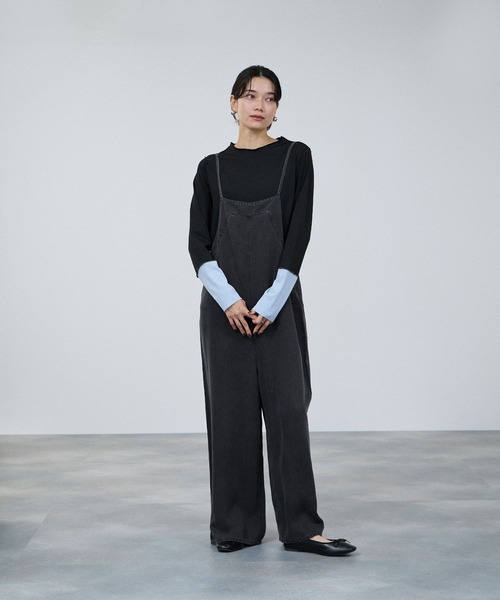 Mac-House(マックハウス)の「milli de l'air Denim-Tone Cami All-in-one/デニムオールインワン(つなぎ/オールインワン・レディース・ブルー/ダークグレー・M)」の4枚目の写真
