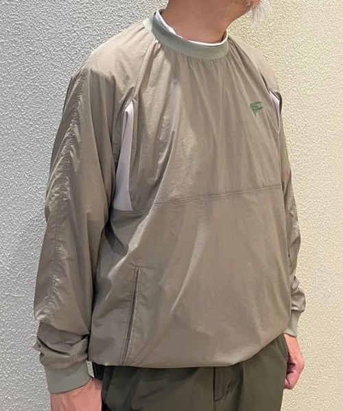 BEAMS GOLF(ビームスゴルフ)の「ORANGE LABEL / メッシュ裏地付き ストレッチ ピステ(撥水)(ブルゾン・メンズ・ライトグレー/ベージュ/ブラック・X-LARGE/MEDIUM/SMALL/LARGE)」の4枚目の写真