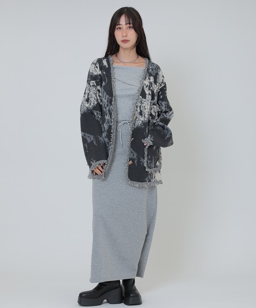 SUWDEE(スーディー)の「paint gradation fringe knit cardigan(カーディガン/ボレロ・レディース・グレー/ブラック・FREE)」の8枚目の写真