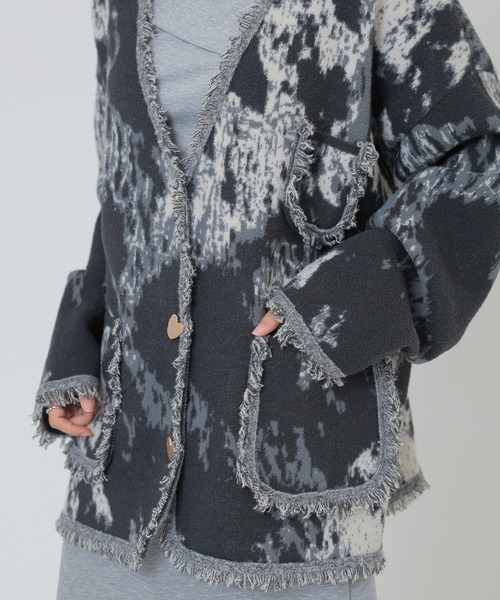SUWDEE(スーディー)の「paint gradation fringe knit cardigan(カーディガン/ボレロ・レディース・グレー/ブラック・FREE)」の16枚目の写真