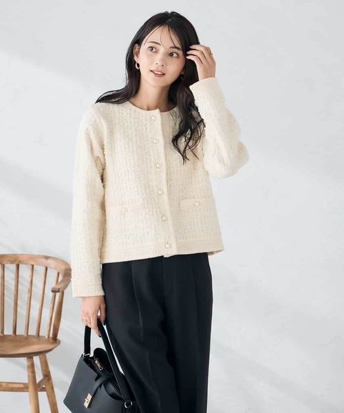 a.v.v（アーヴェヴェ）の「パールボタンツイードニットカーディガン（カーディガン/ボレロ・レディース・チャコールグレー/アイボリー・38/40）」の4枚目の写真