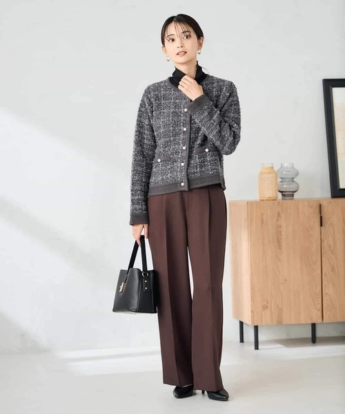 a.v.v（アーヴェヴェ）の「パールボタンツイードニットカーディガン（カーディガン/ボレロ・レディース・チャコールグレー/アイボリー・38/40）」の11枚目の写真