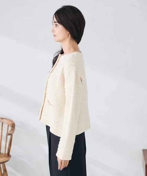 a.v.v（アーヴェヴェ）の「パールボタンツイードニットカーディガン（カーディガン/ボレロ・レディース・チャコールグレー/アイボリー・38/40）」の19枚目の写真