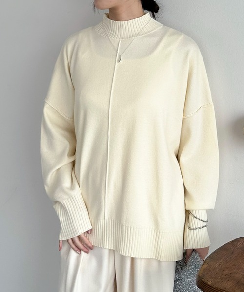 Doux archives(ドゥアルシーヴ)の「【抗ピリング・手洗い可】アウトリンキングニット(ニット/セーター・レディース・レッド/ブラック/オフホワイト/ブルー・FREE)」の7枚目の写真