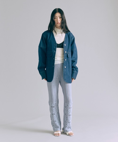 EN NEUME(エンノイム)の「Form Denim Jacket(デニムジャケット・レディース・ブルー/ブラック・1/0)」の18枚目の写真