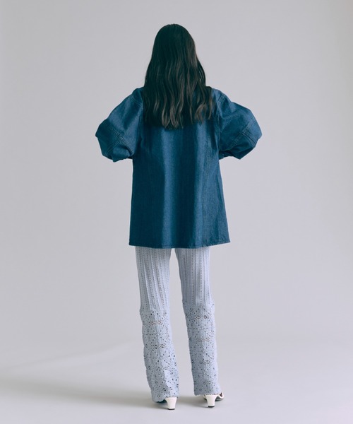 EN NEUME(エンノイム)の「Form Denim Jacket(デニムジャケット・レディース・ブルー/ブラック・1/0)」の20枚目の写真