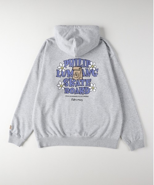 Right-on（ライトオン）の「【Philip Lumbang】プリント スウェットパーカー (手書きアート/フロントバックプリント/ビッグシルエット/ストリート/ユニークデザイン/CVC裏毛/リラックスフィット)（パーカー・メンズ・ダークグレー/ブラウン/ライトグレー・M/L/XL）」の2枚目の写真