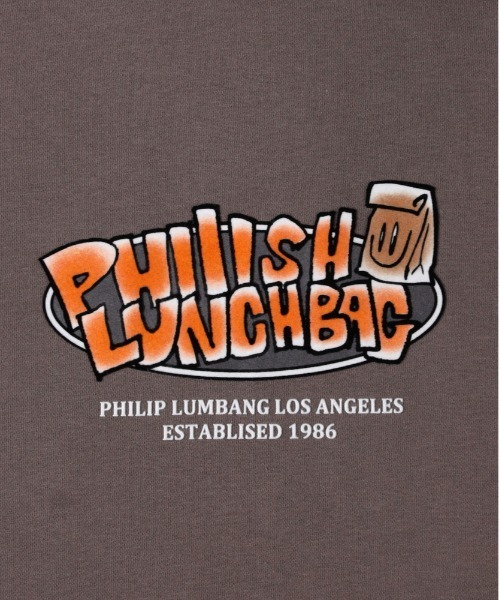 Right-on（ライトオン）の「【Philip Lumbang】プリント スウェットパーカー (手書きアート/フロントバックプリント/ビッグシルエット/ストリート/ユニークデザイン/CVC裏毛/リラックスフィット)（パーカー・メンズ・ダークグレー/ブラウン/ライトグレー・M/L/XL）」の7枚目の写真