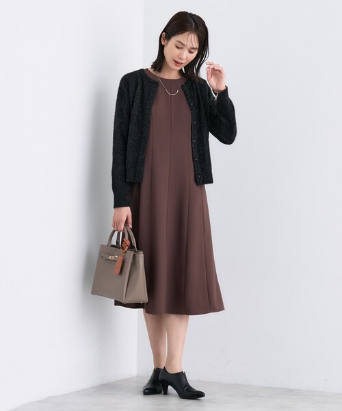 INDIVI(インディヴィ)の「【洗える】ラメニットカーディガン(カーディガン/ボレロ・レディース・シルバー/ブラック・38/13/05/15 )」の10枚目の写真