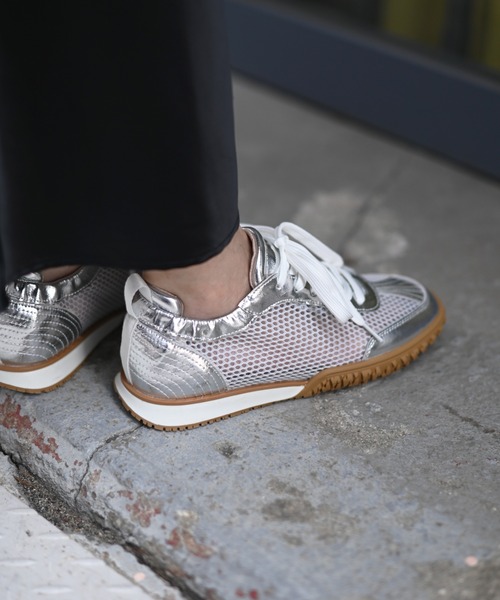 Marient（マリエント）の「Mesh Sneakers/メッシュスニーカー（スニーカー・レディース・シルバー・23.5cm/23.0cm/24.5cm/24.0cm）」の4枚目の写真