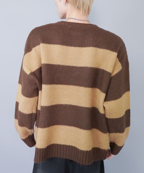 SPINNS（スピンズ）の「モヘアタッチボーダーニット/太めボーダー/チクチクしない軽い着心地（ニット/セーター・メンズ・ホワイト×ブラック/グレー系その他/ブラウン系その他/ブルー系その他/レッド系その他/ピンク系その他・ONESIZE）」の12枚目の写真