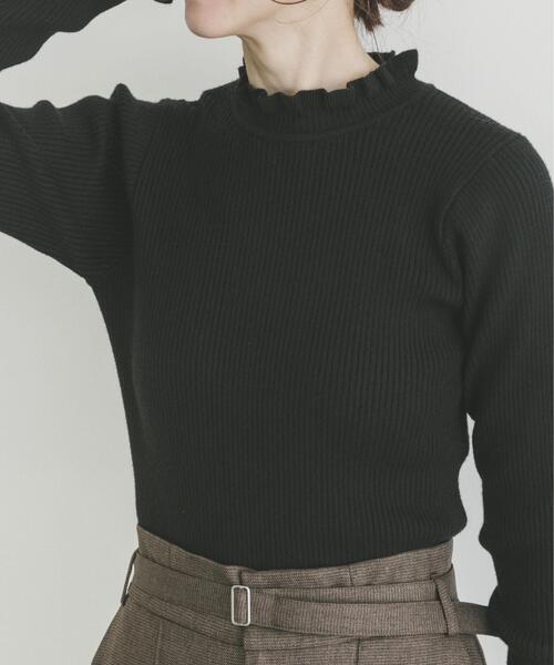 ITEMS URBANRESEARCH（アイテムズ アーバンリサーチ）の「フリルリブニット（ニット/セーター・レディース・モカ/オフホワイト/ブラック・FREE）」の3枚目の写真