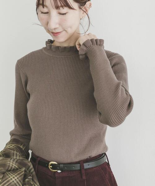 ITEMS URBANRESEARCH（アイテムズ アーバンリサーチ）の「フリルリブニット（ニット/セーター・レディース・モカ/オフホワイト/ブラック・FREE）」の13枚目の写真