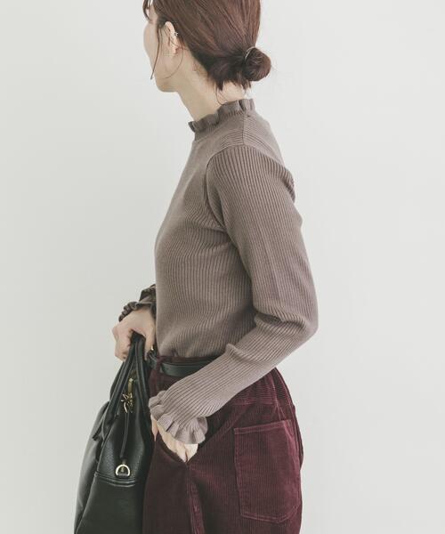 ITEMS URBANRESEARCH（アイテムズ アーバンリサーチ）の「フリルリブニット（ニット/セーター・レディース・モカ/オフホワイト/ブラック・FREE）」の14枚目の写真