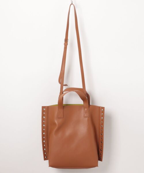 Cheek(チーク)の「rivet 2way tote(トートバッグ・レディース・イエロー/パープル/キャメル/ブラック/シルバー・FREE)」の17枚目の写真
