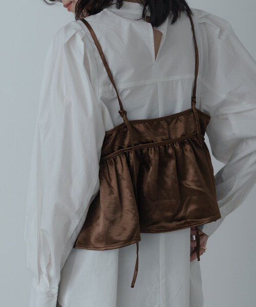 GALLEST（ギャレスト）の「【一部店舗限定】サテンビスチェキャミソール（シャツ/ブラウス・レディース・ブラック/ブラウン系その他・38）」の9枚目の写真