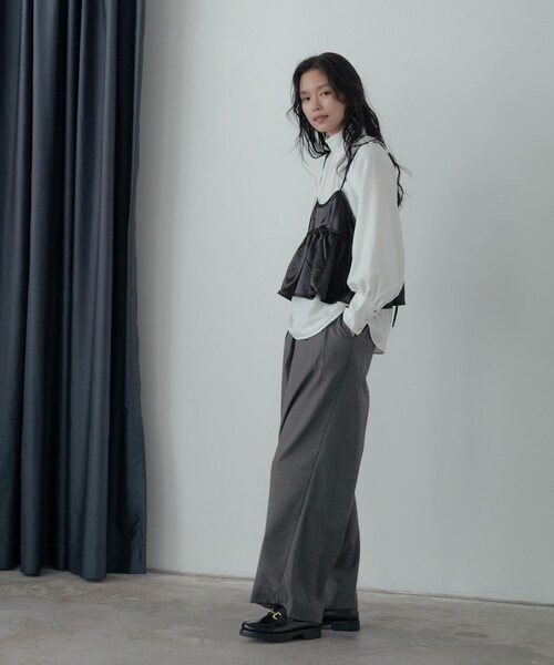 GALLEST（ギャレスト）の「【一部店舗限定】サテンビスチェキャミソール（シャツ/ブラウス・レディース・ブラック/ブラウン系その他・38）」の10枚目の写真