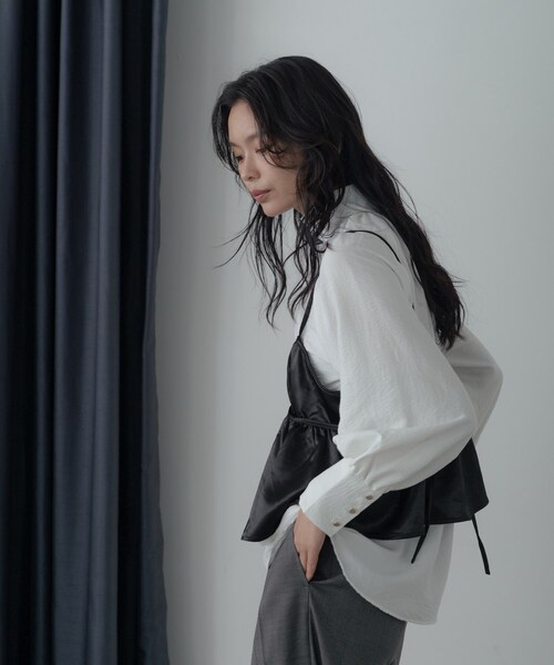 GALLEST（ギャレスト）の「【一部店舗限定】サテンビスチェキャミソール（シャツ/ブラウス・レディース・ブラック/ブラウン系その他・38）」の13枚目の写真