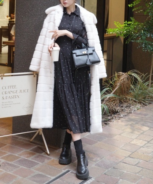 セール】ニュアンスラインフェイクファーコート 秋服 冬服（ムートン