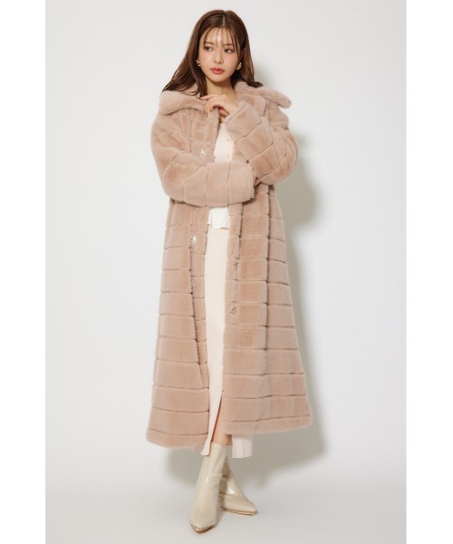 rienda(リエンダ)の「ニュアンスラインフェイクファーコート 秋服 冬服(ムートンコート・レディース・アイボリー/ベージュ・MEDIUM/SMALL)」の9枚目の写真