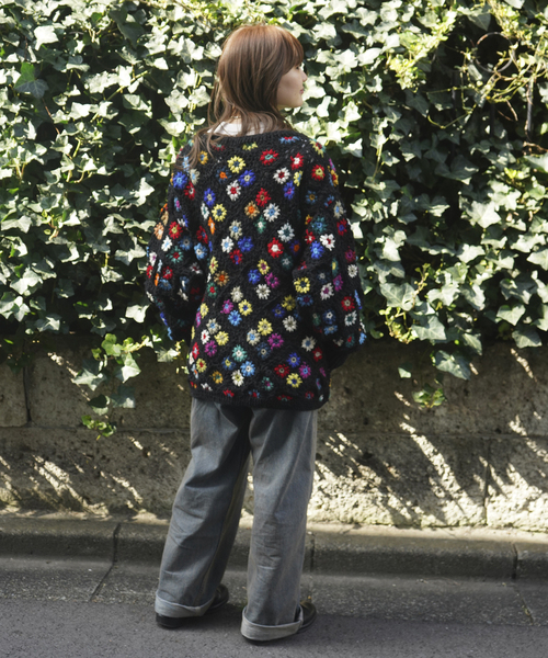 MacMahon Knitting MillsV-Neck Zip Cardigan-Diamond