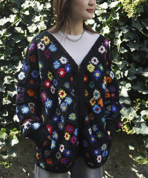 MacMahon Knitting MillsV-Neck Zip Cardigan-Diamond