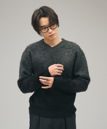 Shallow V-Neck Gradation Shaggy Knit / 浅Vネックグラデーションシャギーニット