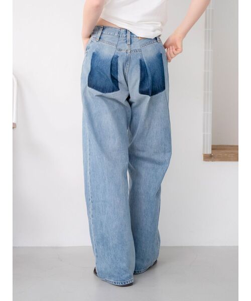 Ungrid(アングリッド)の「リメイクデザインルーズデニム(デニムパンツ・レディース・ブルー・25inch/26inch/23inch/24inch)」の11枚目の写真