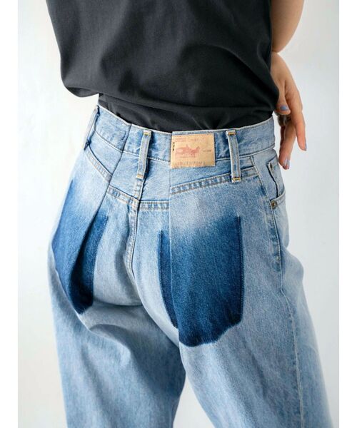 Ungrid(アングリッド)の「リメイクデザインルーズデニム(デニムパンツ・レディース・ブルー・25inch/26inch/23inch/24inch)」の13枚目の写真