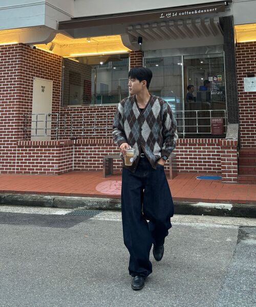 DNSR（ディーエヌエスアール）の「シグニチャーワイドデニムパンツインディゴ（デニムパンツ・メンズ・その他・SMALL/MEDIUM/LARGE/X-LARGE）」の4枚目の写真