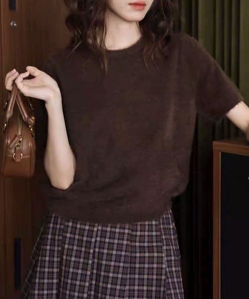 LOWO(ロワ)の「シャギーニット 半袖 プルオーバー トップス 秋冬 キレイめ(ニット/セーター・レディース・グレー/オフホワイト/ブラウン・FREE)」の3枚目の写真