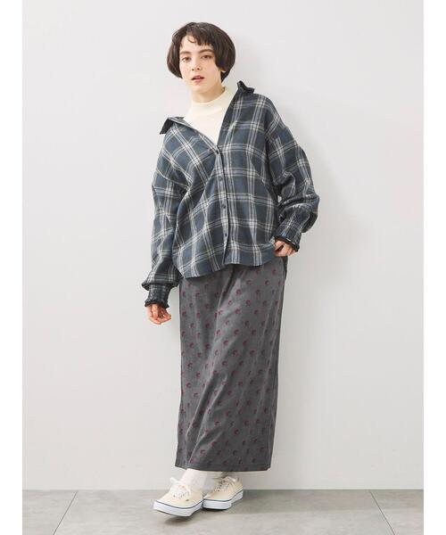 SM2(エスエムツー)の「アソートフリルニット(ニット/セーター・レディース・オフホワイト/キナリ/ネイビー/ブラック・F)」の14枚目の写真