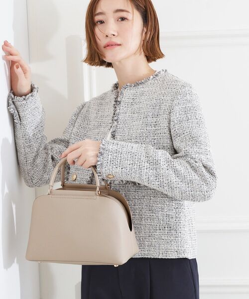 grove（グローブ）の「【ハレの日にもデイリーにも】バーハンドルラウンド2WAYトート（ハンドバッグ・レディース・ブラック/イエロー系その他/ライトグレー/ピンク・00）」の5枚目の写真