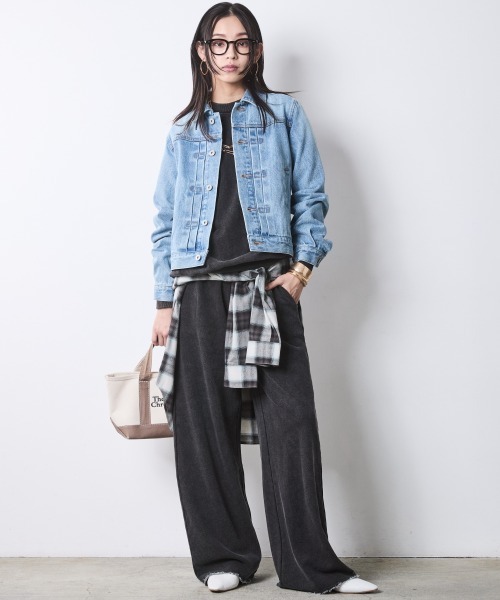 CHIC STYLE（シックスタイル）の「綿100％デニムジャケット＜大きいサイズ有＞シックスタイル（デニムジャケット・レディース・ブルー系/ネイビー系・M/L/LL/3L/4L/5L）」の9枚目の写真