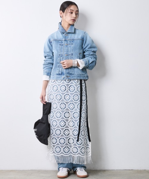 CHIC STYLE（シックスタイル）の「綿100％デニムジャケット＜大きいサイズ有＞シックスタイル（デニムジャケット・レディース・ブルー系/ネイビー系・M/L/LL/3L/4L/5L）」の17枚目の写真